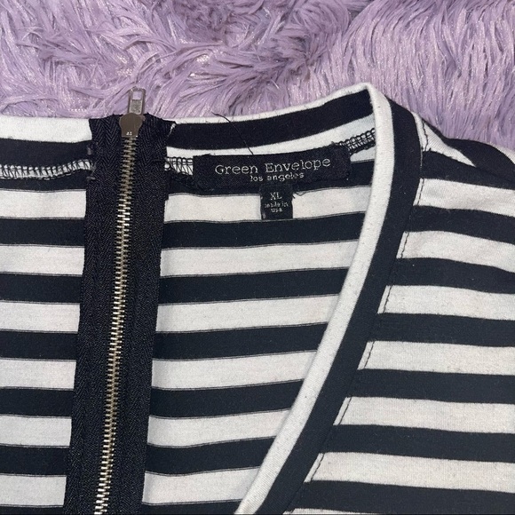 Green Envelope Los Angeles Striped Top - Picture 4 of 6